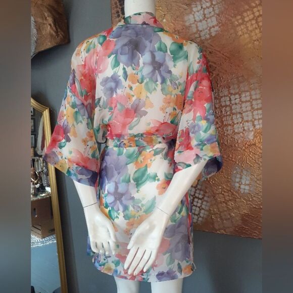 Vintage Floral Sheer Kimono Robe - Picture 4 of 14